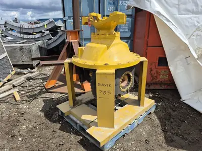 NEW 2017 KOMATSU 561-22-61005