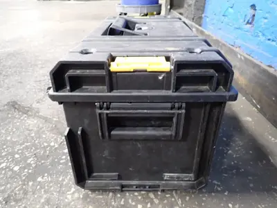 Dewalt 19" X 11" X 9" Tool Box