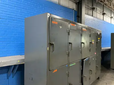 Used STRONG HOLD _UNKNOWN_ Cabinets Ohio US | HGR 24 #1358032