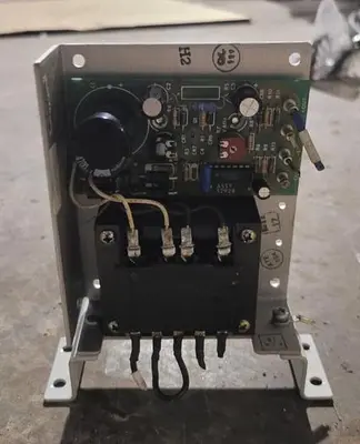 USED POWER ONE HB12-1.7-A