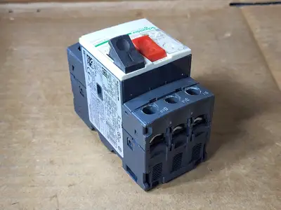 USED SCHNEIDER ELECTRIC GV2ME14