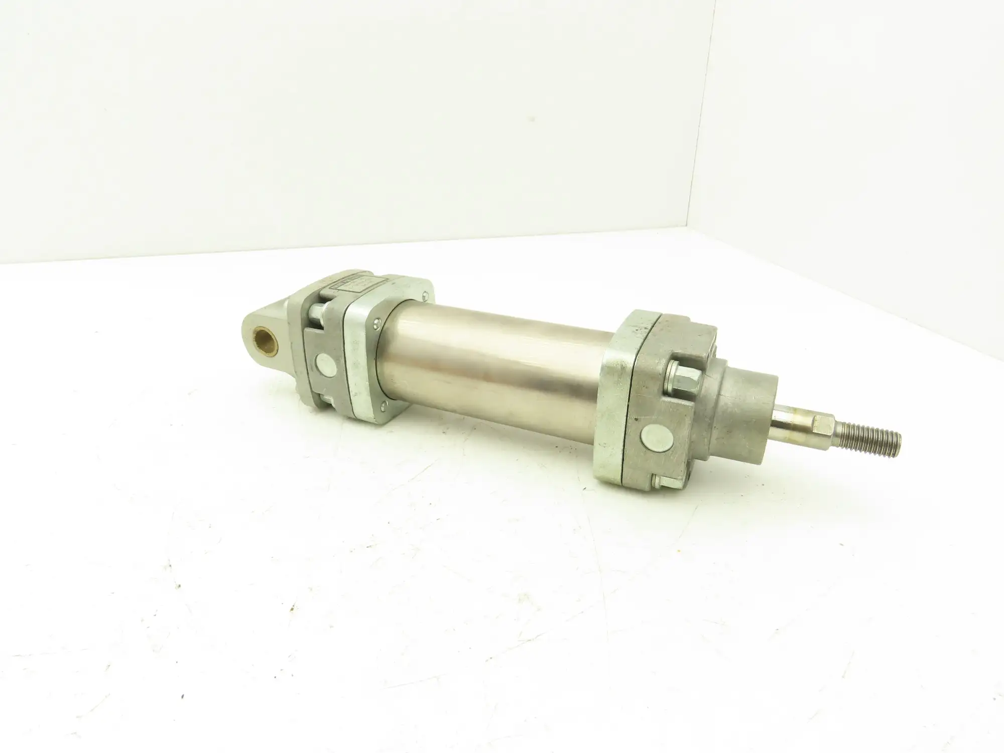 New | in-Stock KNORR _UNKNOWN_ Pneumatic Cylinders | Arrow Industrial #633263