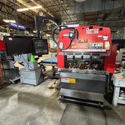 1997 AMADA RG-35 Press Brakes | SNL Machine Trader LLC (2)
