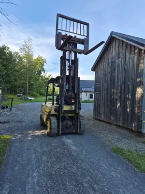Used CATERPILLAR DP40 Misc Forklifts Pennsylvania US | Trustworthy Equipment #1422101