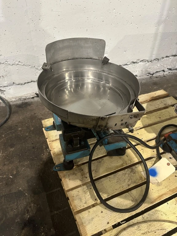 12" VIBRATORY FEEDER