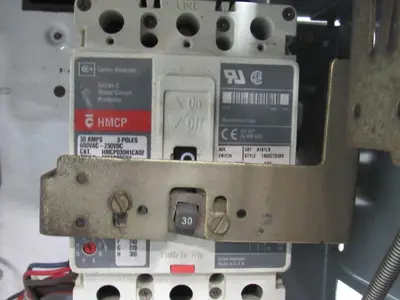 A-B Allen Bradley 1336F-BRF75-AN-EN 7.5HP AC Drive Assembly Bucket Disconnect