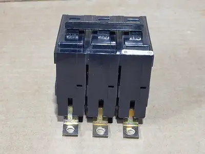 Used CUTLER-HAMMER BAB3070H Switchgears British Columbia CA | Lenmark #1438359