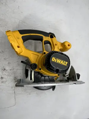 USED DEWALT DC390