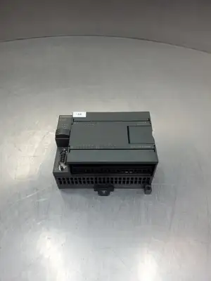 USED Siemens 6ES7 214-1AD23-0XB0 SIMATIC S7-200 CPU 224 Module, 21-28VDC