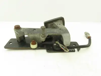 Yale Forklift Throttle Accelerator Pedal Bracket/Potentiometer ERC060GHN36TE084