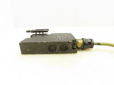Schmersal 161SK-33rka-024 Safety Interlock Door Switch 24V Lot of 2