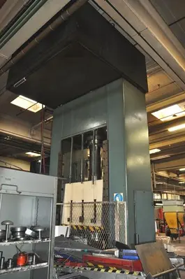 USED LVD - EMF 250 TON + 100 TON