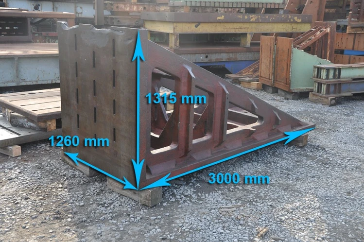 Used CLAMPING BRACKET 3000 X 1315 X 1260 MM Angle Plates BE | Apt International N.V #366346