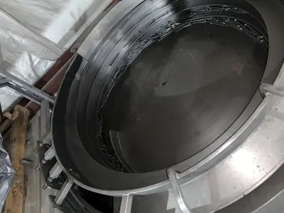36" Clock Wise Vibratory Bowl