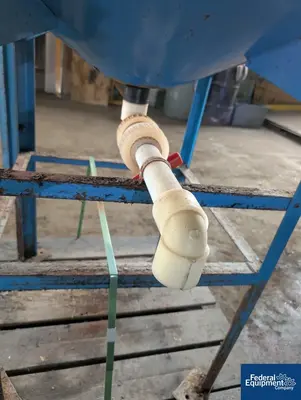 N/A Plastic Tank on Stand
