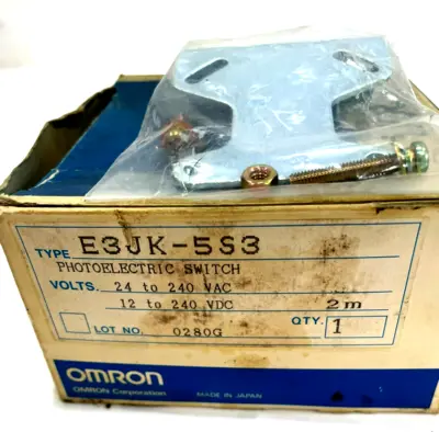 NEW OMRON E3JK-5S3 PHOTOELECTRIC SWITCH SET 24 to 240VAC 12 to 240VDC E3JK5S3