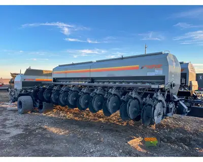 Used CRUSTBUSTER _UNKNOWN_ No-Till Drills Iowa US | Keast Enterprises #1360181