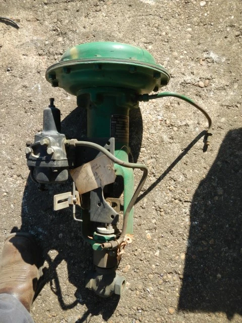 Fisher 3/4" 150 Rating, Bronze Threaded Control Valve