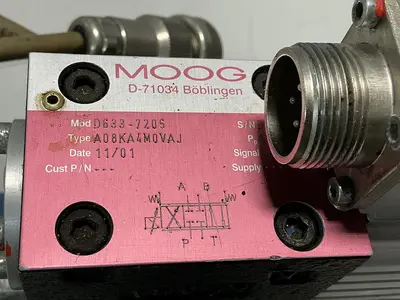 USED MOOG D633-7205