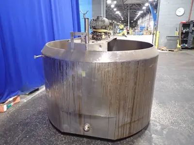 65" X 65" X 38" Jacketed Mixing Tank