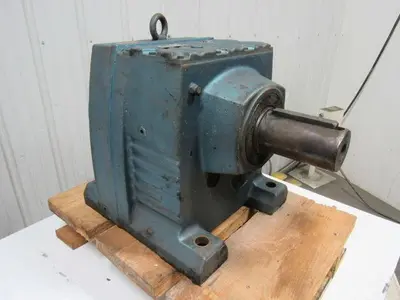 SEW-EURODRIVE R137 Inline Gear Drive Speed Reducer 16.80:1 Ratio 70800Lbs Torque