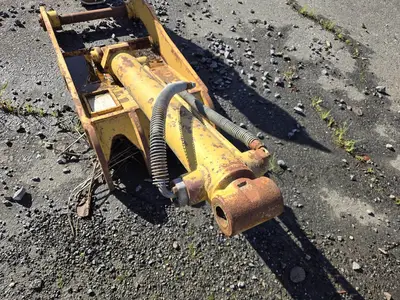 USED 2012 CATERPILLAR 307