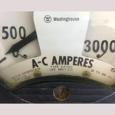 Westinghouse 0-3000 Amp Analog Ammeter