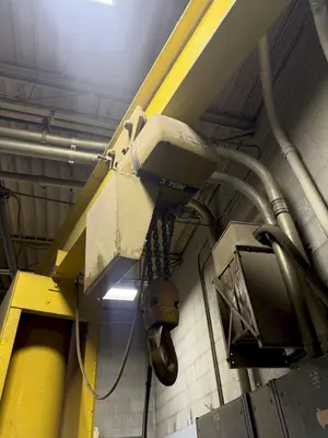5 TON x 8' x 10' JIB ARM CRANE W/ 3 TON YALE HOIST: YOBRO #24982