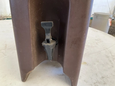 Used CAMBRO CAMTAINER 500LCD Beverage Dispensers Michigan US | Miedema Asset Management Group #1580017