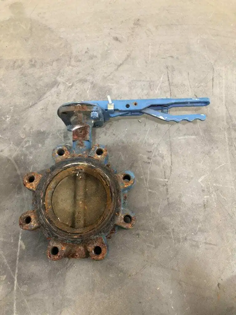 Manual 8-Lug 4″ Cast Iron Butterfly Valve w/ Brass Disc