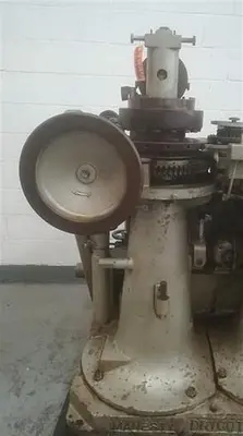 Manesty model DC Drycota 16 station tablet press