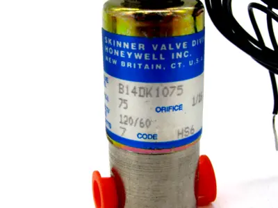 NEW HONEYWELL B14DK1075 SKINNER VALVE B14DK1075AB6AC7
