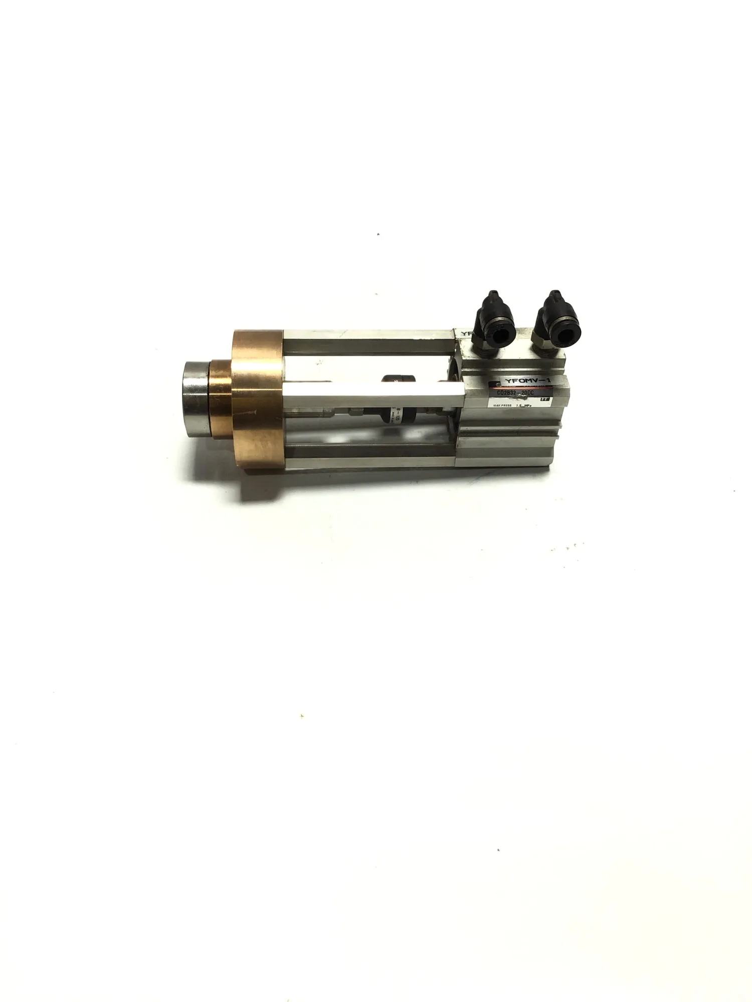 USED SMC 📏 MODEL: SMC CQ2B32‑20DC — COMPACT AND RELIABLE DESIGN