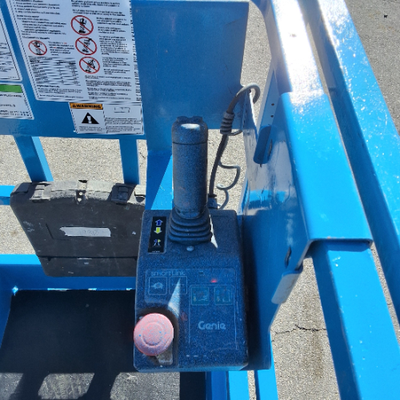 USED 2017 Genie GS-1930
