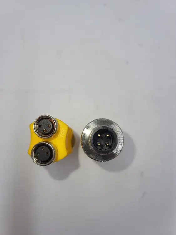 New | in-Stock TURCK TURCK 3 PIN TO 4 PIN CONVERTER / SCREW END CONNECTION STRAIGHT Nuts & Screws | ND Industrial Surplus #1217205