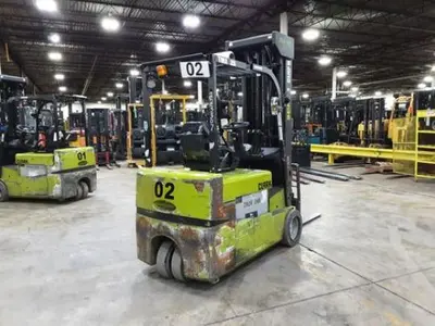 USED 2020 CLARK TMX25