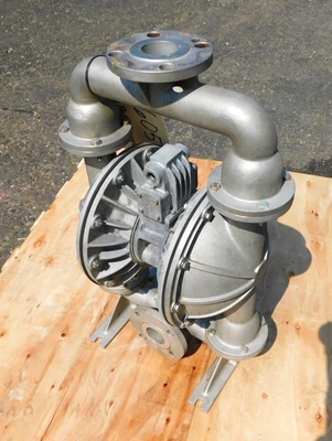 USED VERSAMATIC PUMP E2SA 4D4 49C ATEX