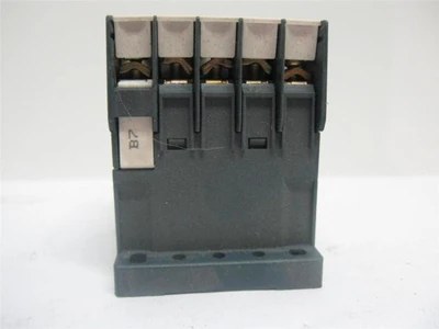USED TELEMECANIQUE CA2KN22B7