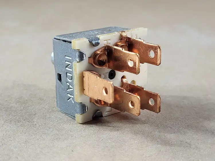 New | in-Stock KOMATSU BF2723 Relays & Switches British Columbia CA | Lenmark #409581
