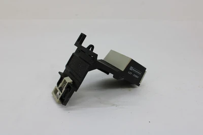 NEW TELEMECANIQUE LA7-D1064