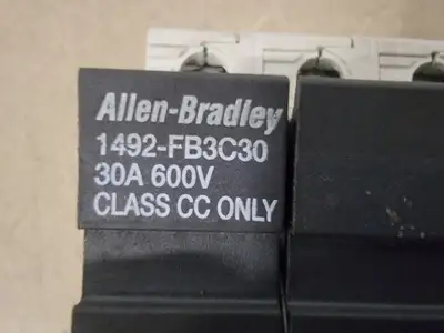 USED ALLEN-BRADLEY 1492-FB3C30
