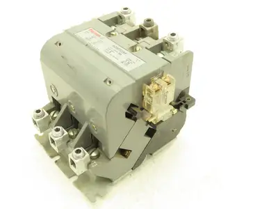 Furnas 40HP32AF Contactor Motor Starter 3Ph 600v 50Hp Ser A Coil 120v