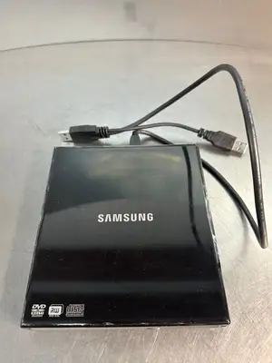 Samsung External DVD Writer Model SE-S084 Black. (3.4.2)