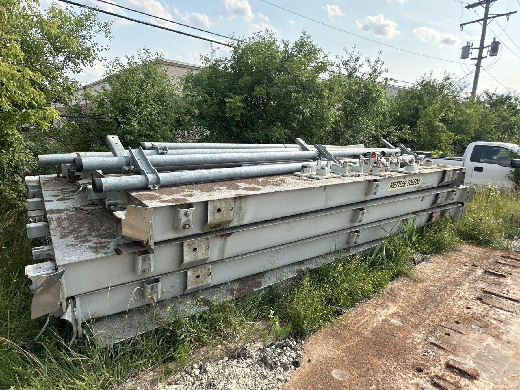 80 TON (160,000 LBS) X 80' METTLER TOLEDO ABOVE GROUND DRIVE OVER TRUCK SCALE: STOCK #23630