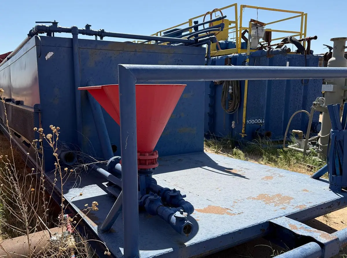 USED 200BBL PREMIX TANK