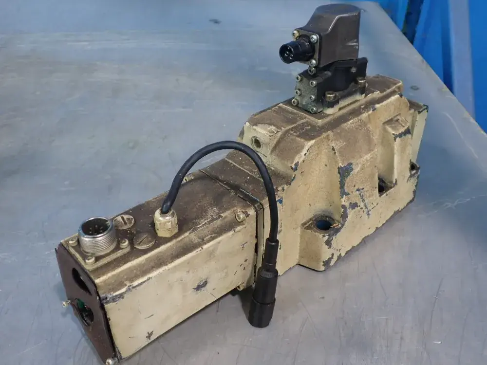 USED REXROTH 4WRDE25V350L51/6L24Z9/MR202