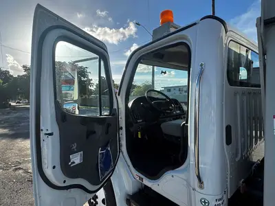 Used 2014 NATIONAL 300C Truck-Mounted Cranes Florida US | Truck and Van Outlet #1509145
