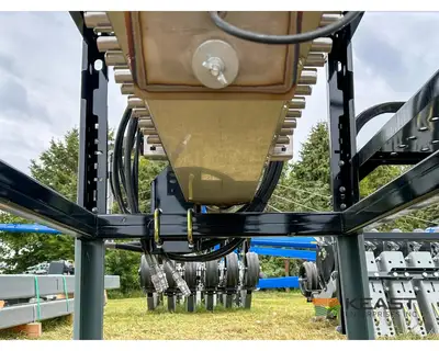 Used HINIKER _UNKNOWN_ Seeders Iowa US | Keast Enterprises #1360310