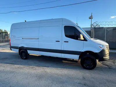 Used 2024 MERCEDES-BENZ 2500 Vans Florida US | Truck and Van Outlet #1509211