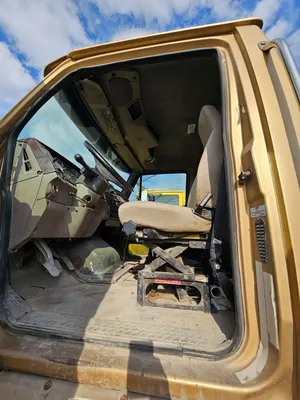 2004 STERLING Mixer Commercial trucks | Iron Listing (19)